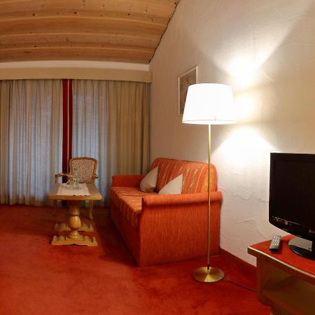 Gasthof & Hotel Zur Post Wallgau Bagian luar foto
