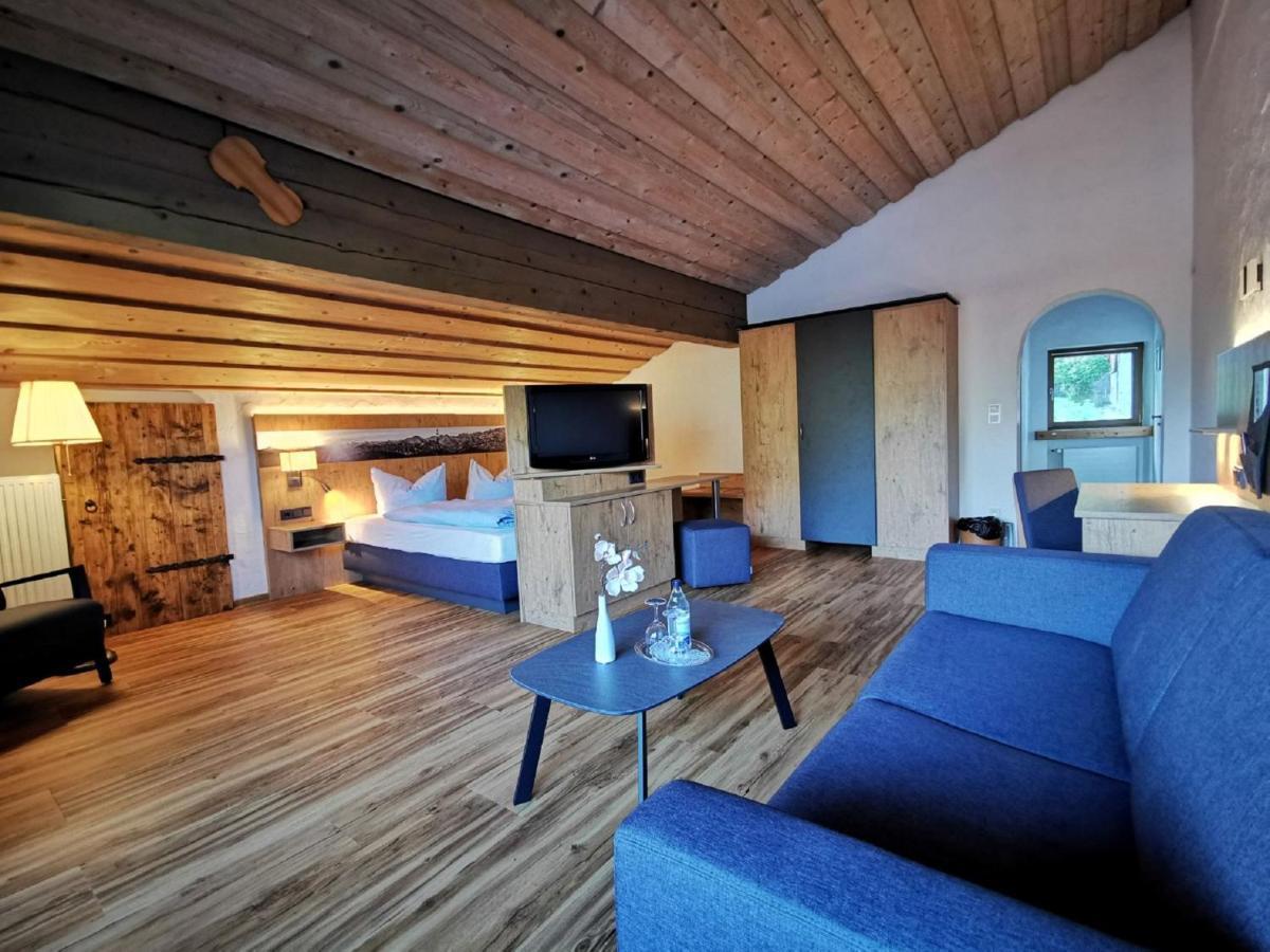 Gasthof & Hotel Zur Post Wallgau Bagian luar foto