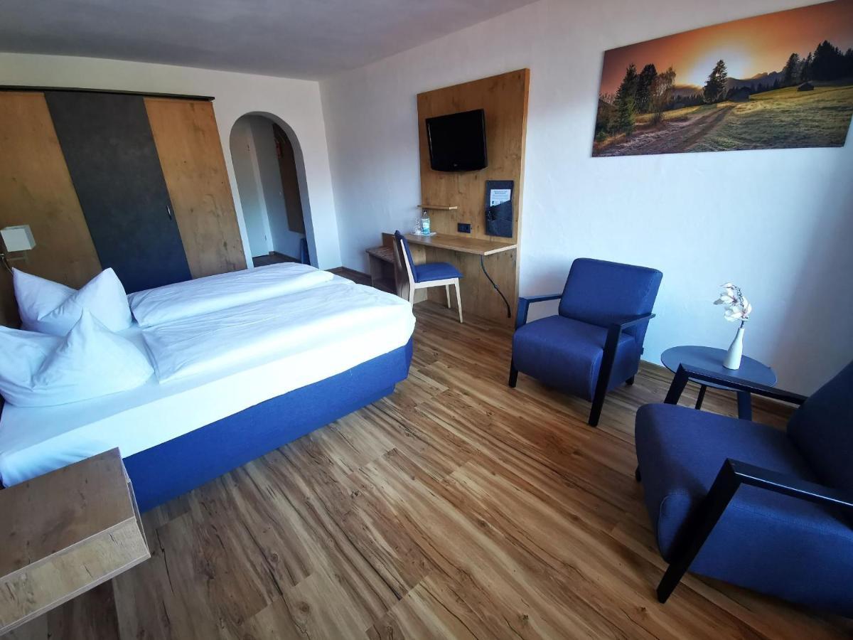 Gasthof & Hotel Zur Post Wallgau Bagian luar foto