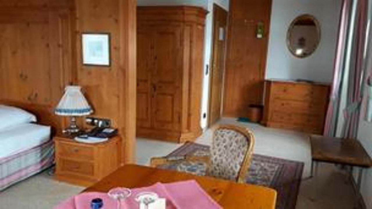 Gasthof & Hotel Zur Post Wallgau Bagian luar foto