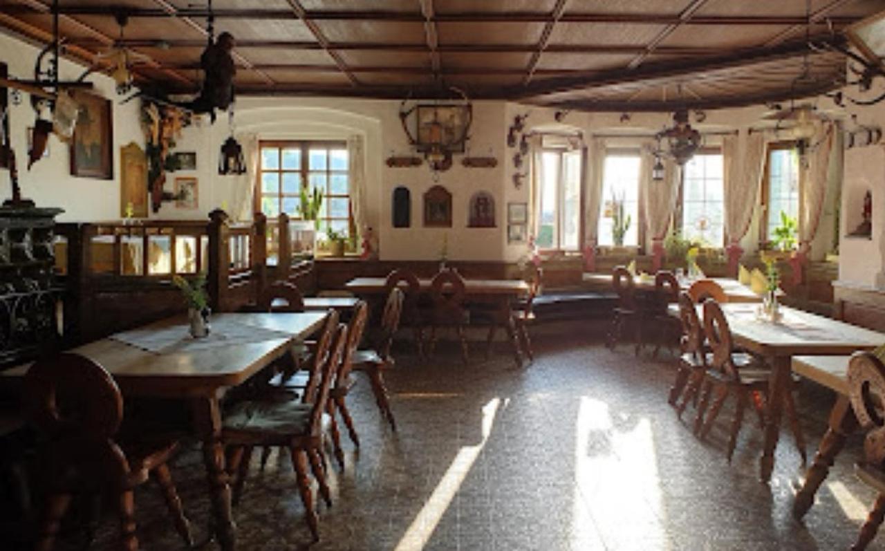 Gasthof & Hotel Zur Post Wallgau Bagian luar foto