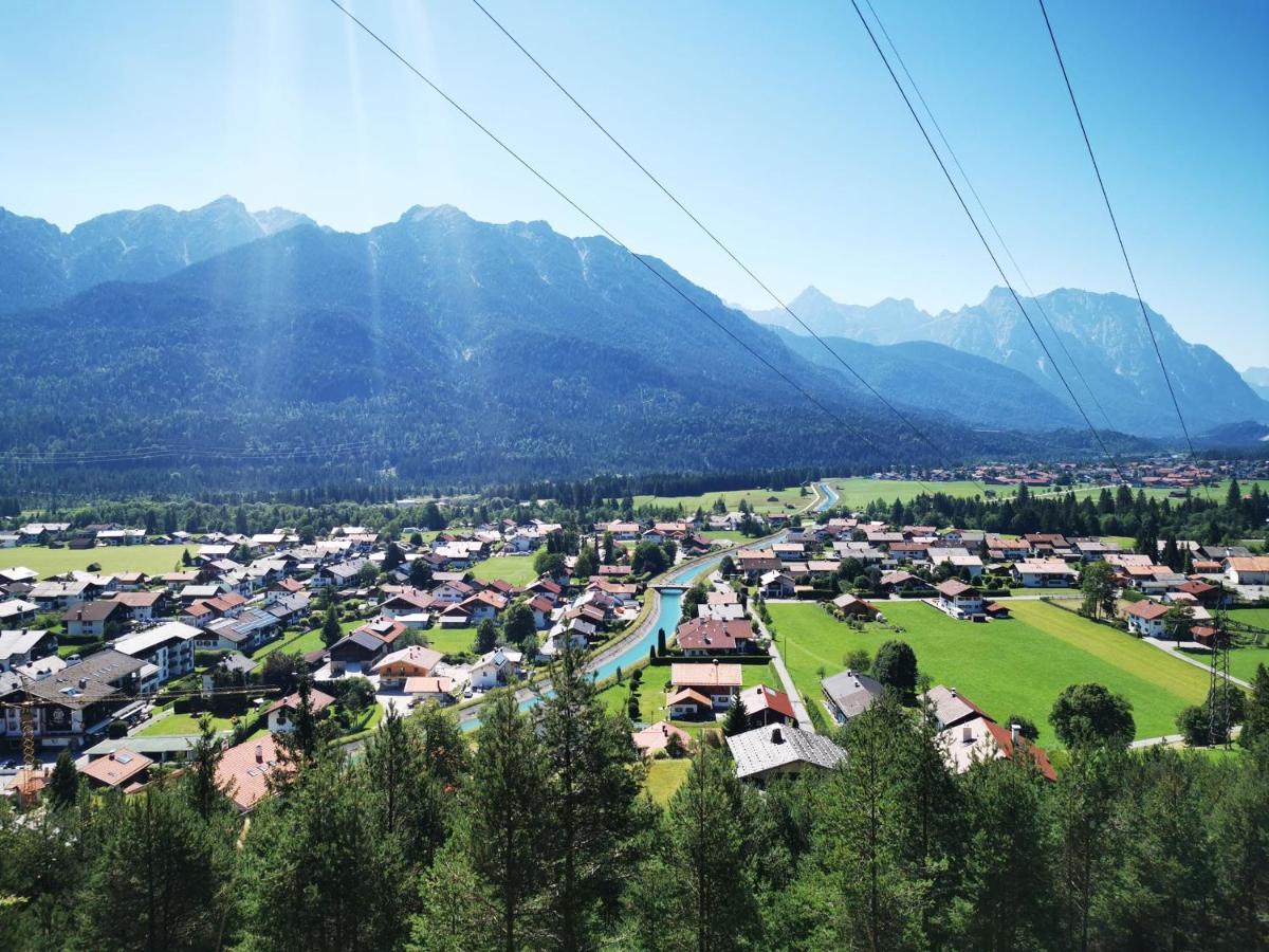 Gasthof & Hotel Zur Post Wallgau Bagian luar foto