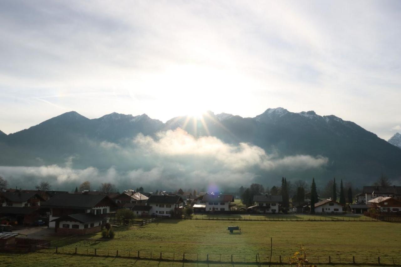 Gasthof & Hotel Zur Post Wallgau Bagian luar foto