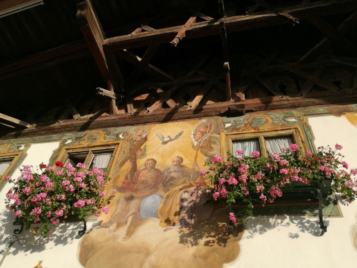 Gasthof & Hotel Zur Post Wallgau Bagian luar foto