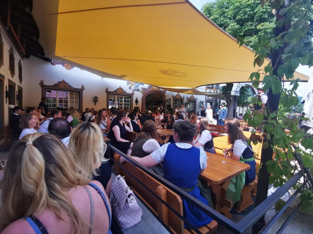 Gasthof & Hotel Zur Post Wallgau Bagian luar foto