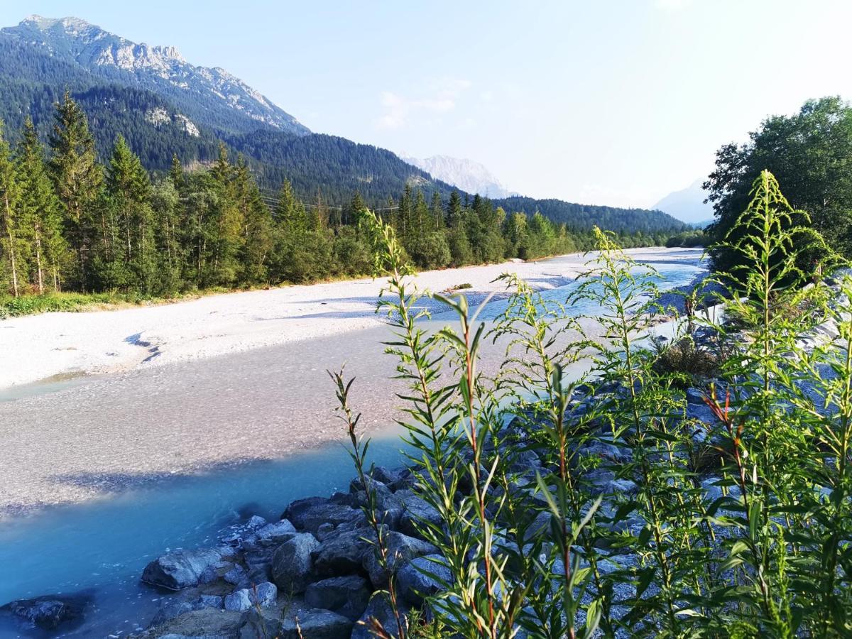 Gasthof & Hotel Zur Post Wallgau Bagian luar foto